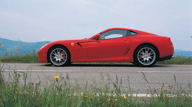 アイドロン 599 GTB Fiorano 2006年 レッド Ferrari 599 GTB Fiorano